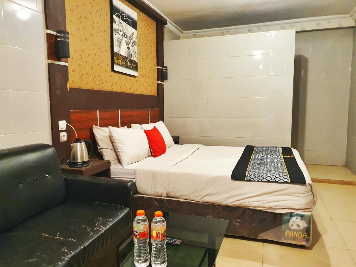 Oyo 822 Hotel Mukti Jaya Purwokerto Esterno foto