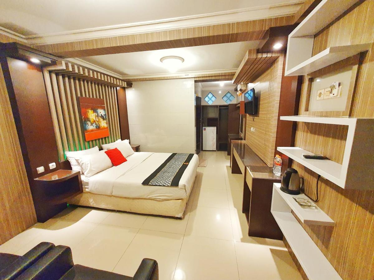 Oyo 822 Hotel Mukti Jaya Purwokerto Esterno foto